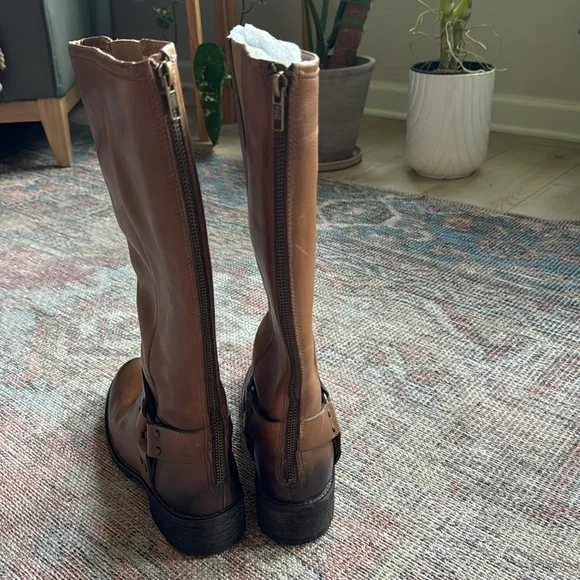 L.L.Bean Deerfield Rustic Harness Boots - Picture 10 of 12